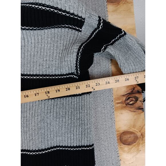 Gap Open Textured Cardigan Sweater Womens L Black Gray Striped Casual - Picture 11 of 14